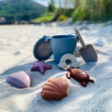Beach and pool toy. Set Grey Tortuga Montessori